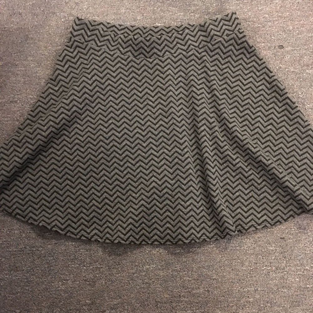 New Gray and Black skater skirt (1X)
